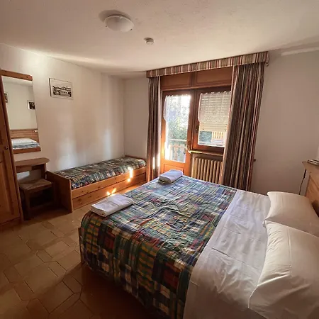 Hotel Des Amis 2*
