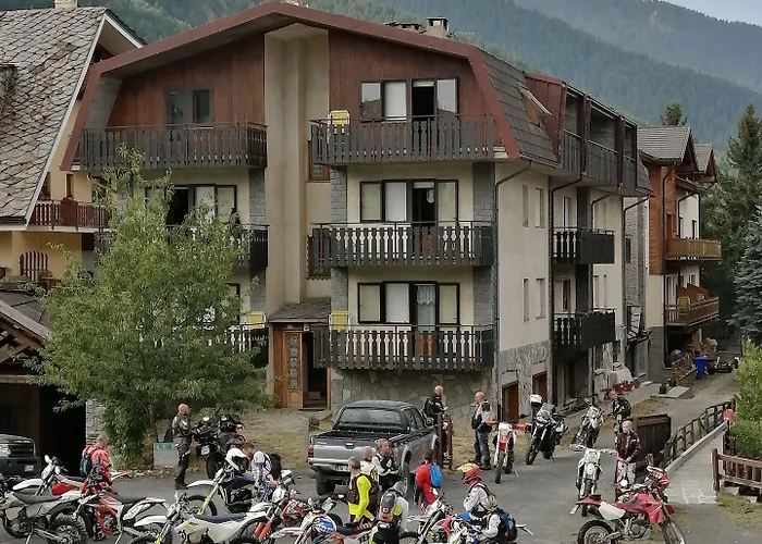 Des Amis Sauze D'Oulx